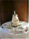 weddingcake2.jpg (56780 bytes)
